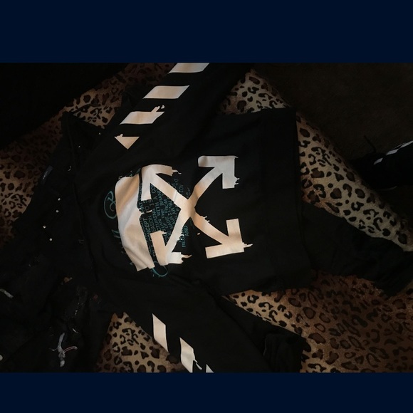 Off white sweater - Picture 3 of 4